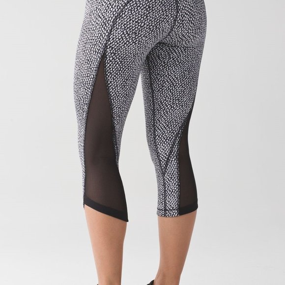 lululemon athletica Pants - Lululemon Run Around Crop Scatter Star Leggings 4